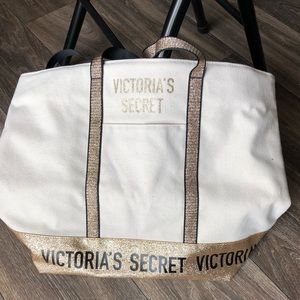 Victoria’s Secret tote